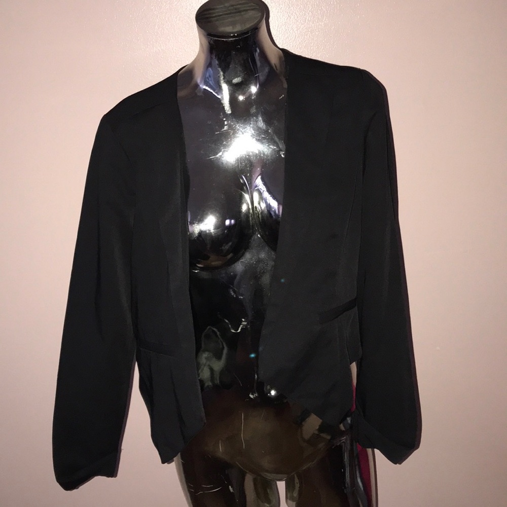 Cropped blazer